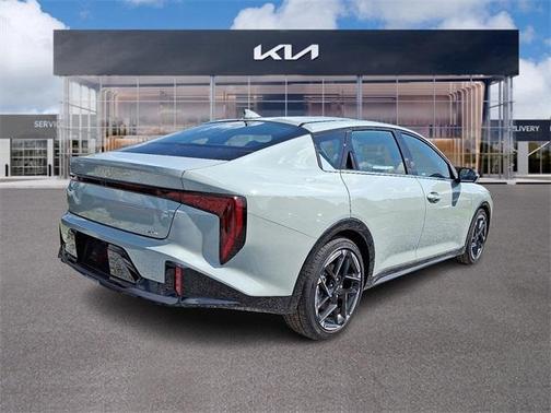2025 Kia K4 GT-Line