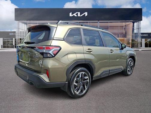 Autumn Green Metallic 2025 Subaru Forester Hybrid