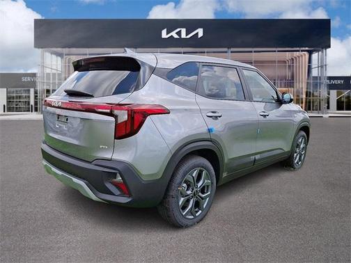 2025 Kia Seltos LX