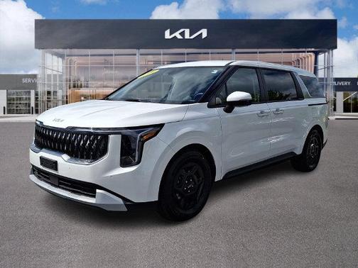 Snow White Pearl 2026 Kia Carnival LXS
