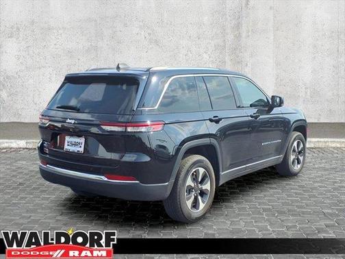 2023 Jeep Grand Cherokee 4xe Base
