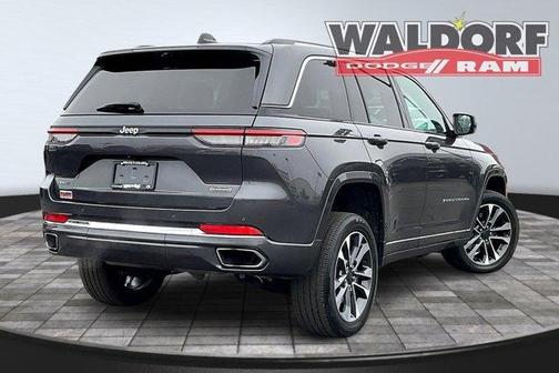 2022 Jeep Grand Cherokee 4xe Overland