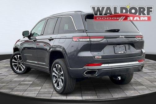 2022 Jeep Grand Cherokee 4xe Overland