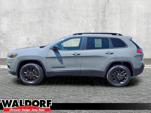 2023 Jeep Cherokee Altitude Lux