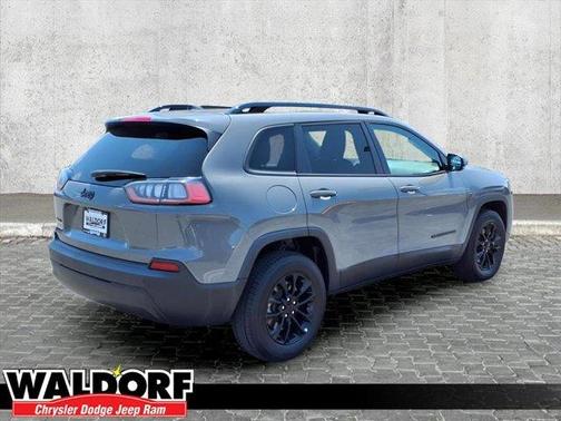 2023 Jeep Cherokee Altitude Lux