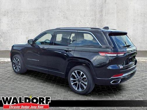 2022 Jeep Grand Cherokee Overland