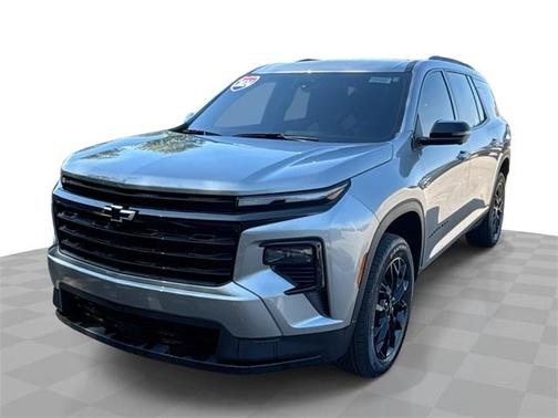 2024 Chevrolet Traverse LT