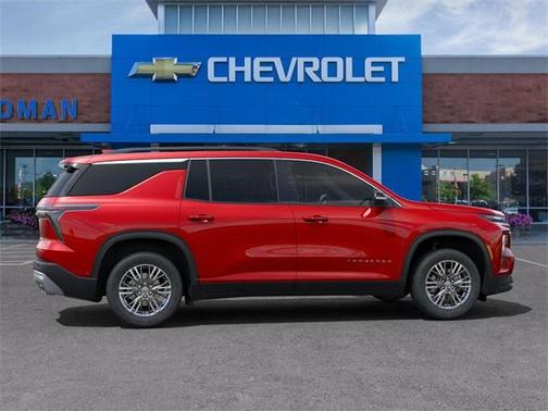 2025 Chevrolet Traverse LT