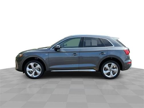 2023 Audi Q5 45 S line Prestige
