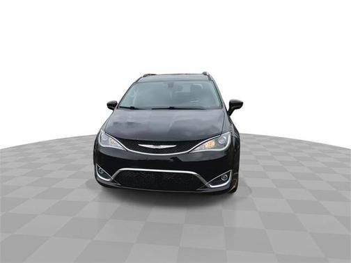 2018 Chrysler Pacifica Touring-L