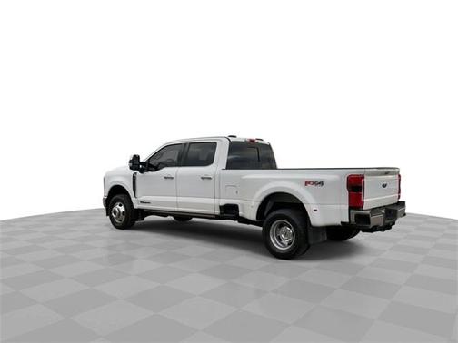 2023 Ford F-350 Lariat Super Duty