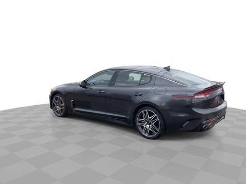 2022 Kia Stinger GT2