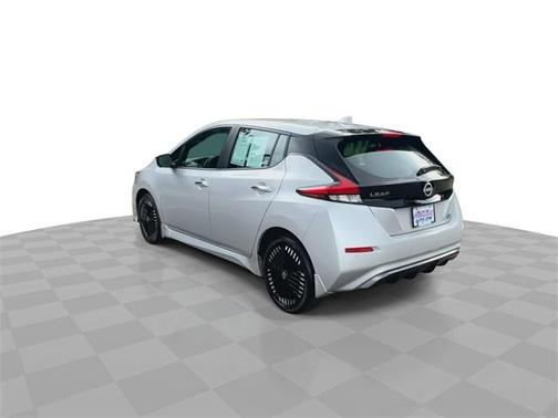 2023 Nissan Leaf SV PLUS