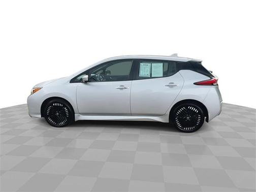 2023 Nissan Leaf SV PLUS