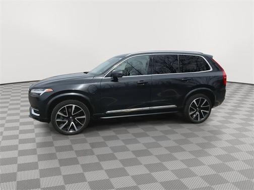 2022 Volvo XC90 Recharge Plug-In Hybrid T8 Inscription Expression 7 Passenger
