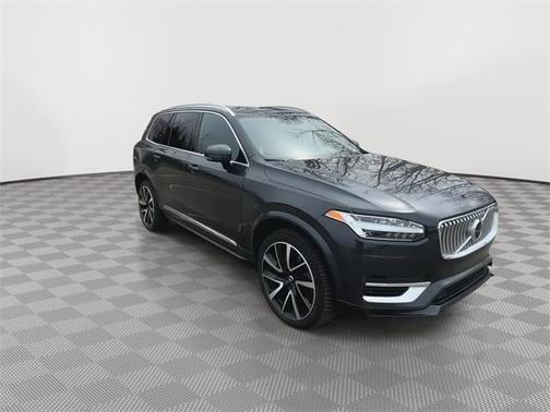 2022 Volvo XC90 Recharge Plug-In Hybrid T8 Inscription Expression 7 Passenger