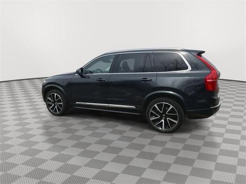2022 Volvo XC90 Recharge Plug-In Hybrid T8 Inscription Expression 7 Passenger