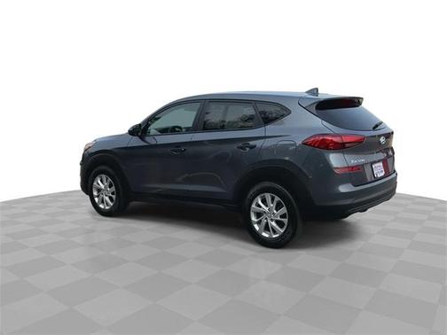 2021 Hyundai TUCSON SE