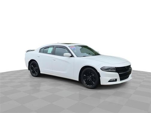 2016 Dodge Charger SXT