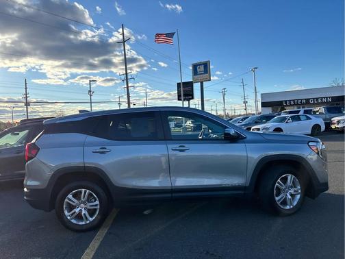 2023 GMC Terrain SLE