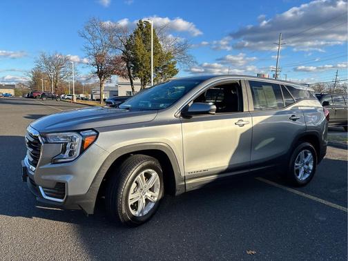 2023 GMC Terrain SLE
