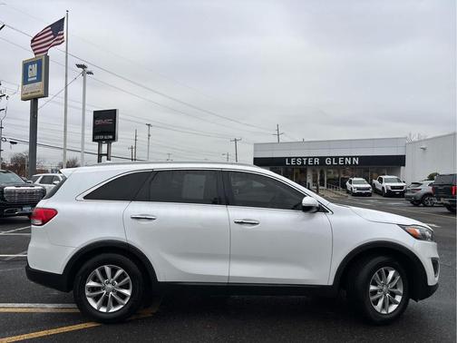 2017 Kia Sorento LX