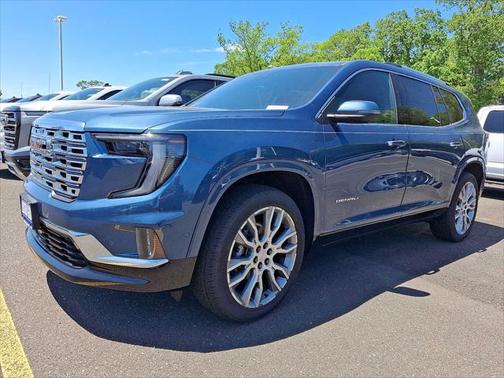 2025 GMC Acadia Denali