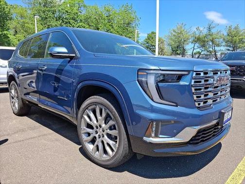 2025 GMC Acadia Denali