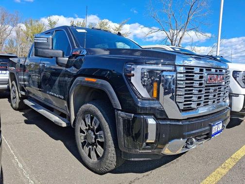 2025 GMC Sierra 2500 Denali