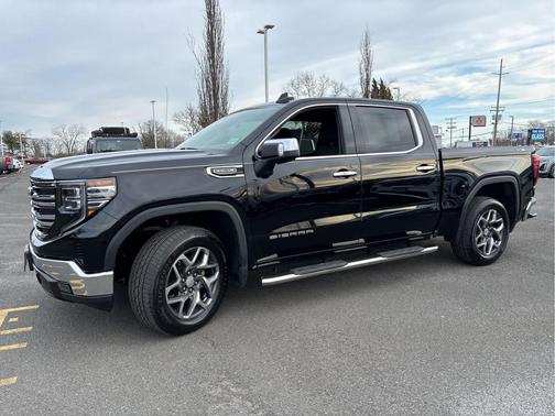 2022 GMC Sierra 1500 SLT