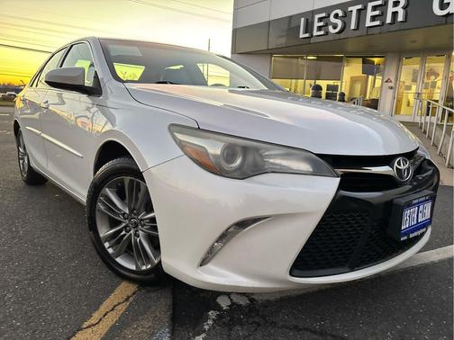 2016 Toyota Camry SE