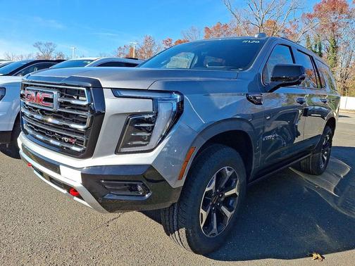 2026 GMC Yukon 4WD AT4