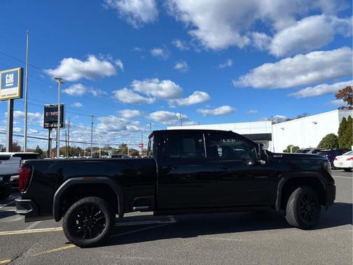 2023 GMC Sierra 3500 Denali