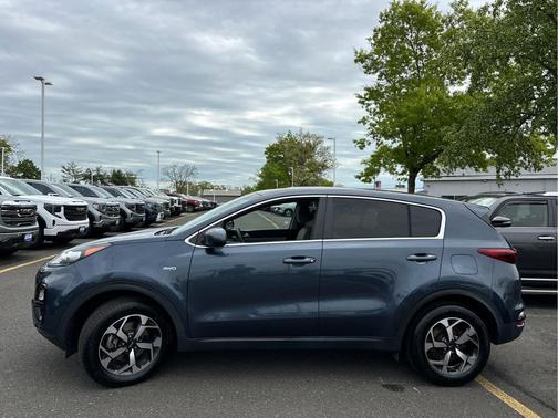Pacific Blue 2022 Kia Sportage LX