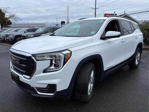 Summit White 2023 GMC Terrain SLE
