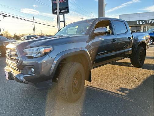 2017 Toyota Tacoma TRD Sport