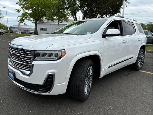 White Frost Tricoat 2023 GMC Acadia Denali