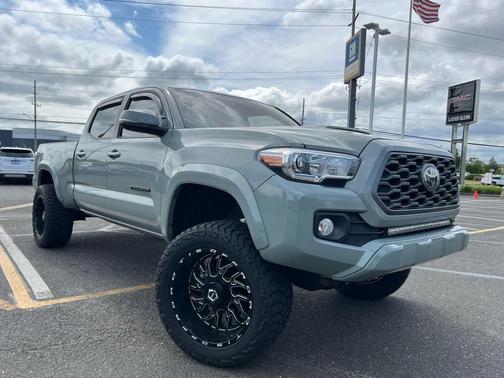 2022 Toyota Tacoma TRD Sport
