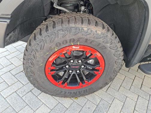 Onyx Black 2026 GMC Sierra 1500 AT4X
