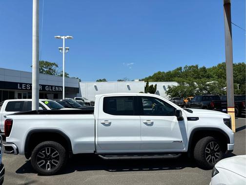 Summit White 2023 GMC Sierra 1500 AT4