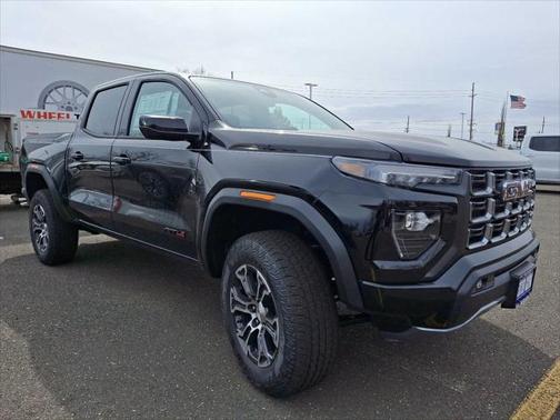 2025 GMC Canyon Base