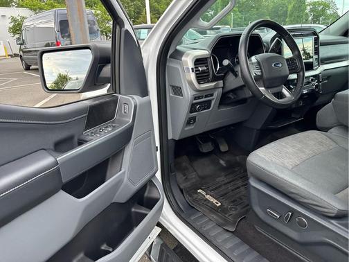Oxford White 2021 Ford F-150 XLT