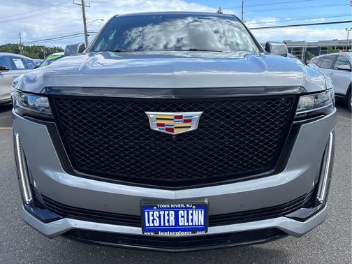 Argent Silver Metallic 2023 Cadillac Escalade Sport Platinum