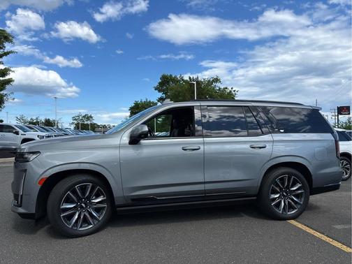 Argent Silver Metallic 2023 Cadillac Escalade Sport Platinum