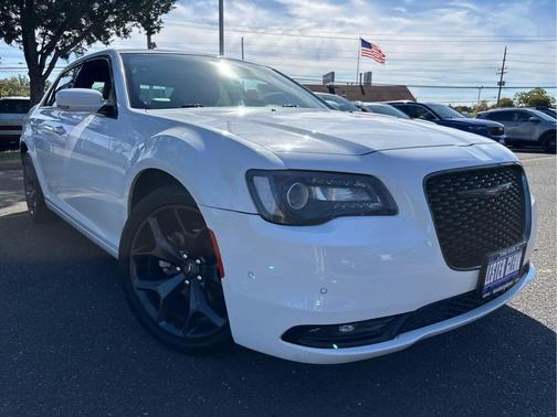 2021 Chrysler 300 S