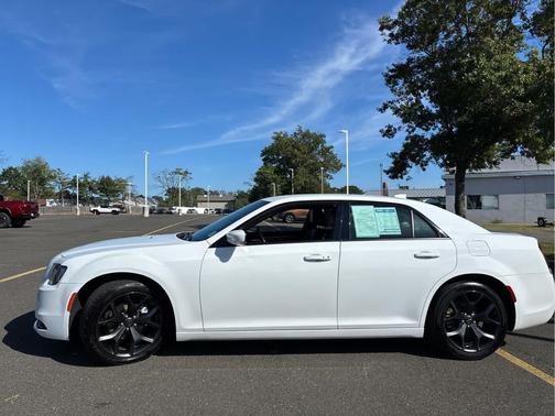 2021 Chrysler 300 S