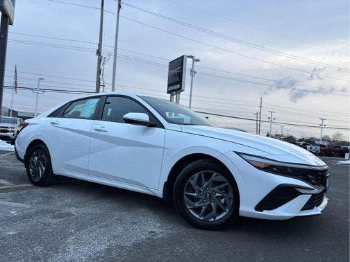 2025 Hyundai ELANTRA HEV Blue