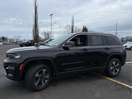 2022 Jeep Grand Cherokee 4xe Base