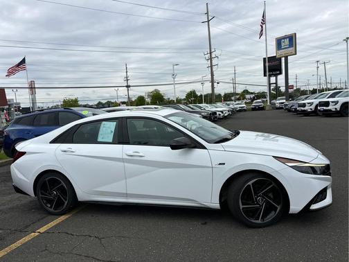 Ceramic White 2023 Hyundai ELANTRA N Line