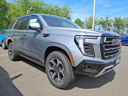 2025 GMC Yukon 4WD AT4